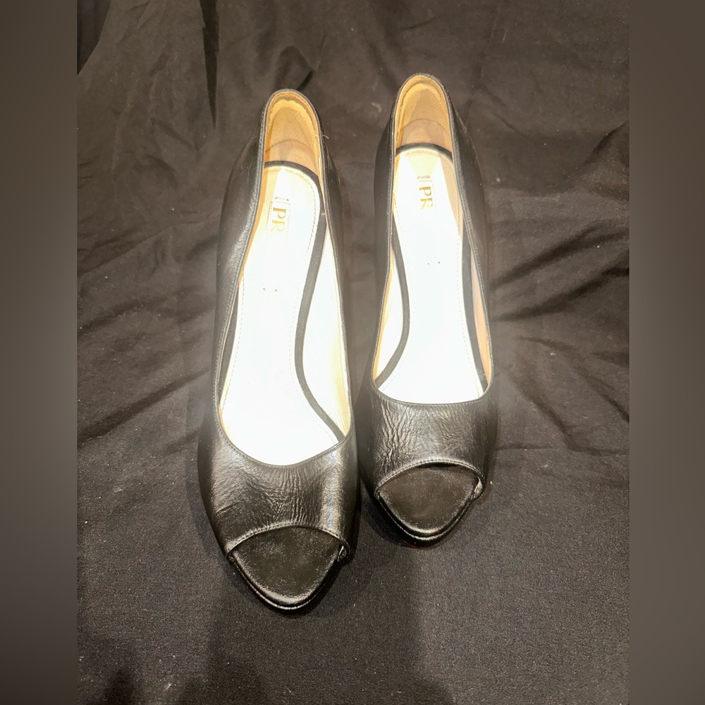 ⭐️FALL SALE⭐️ Prada Black Leather Heels. Red soles. Sz 40.5. With a 5 inch heel. - Picture 3 of 8